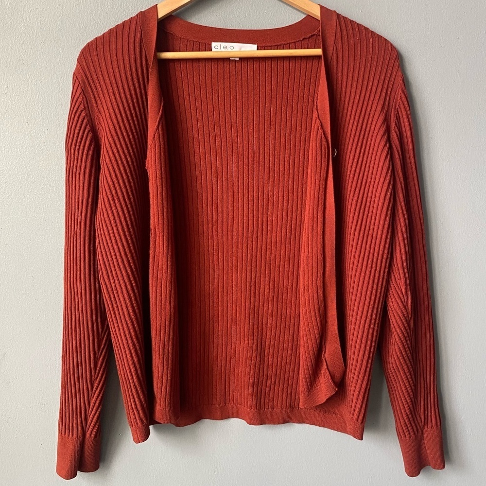 Cleo Rust Ribbed V Neck Gold Button Cardigan - Picture 2 of 6